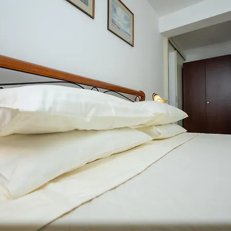 Liovic Appartamento Duće